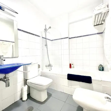 アパート Elegant In Marbella, 80 M² With Shared Pool *