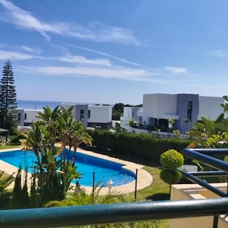 Elegant In Marbella, 80 M² With Shared Pool Апартаменты *