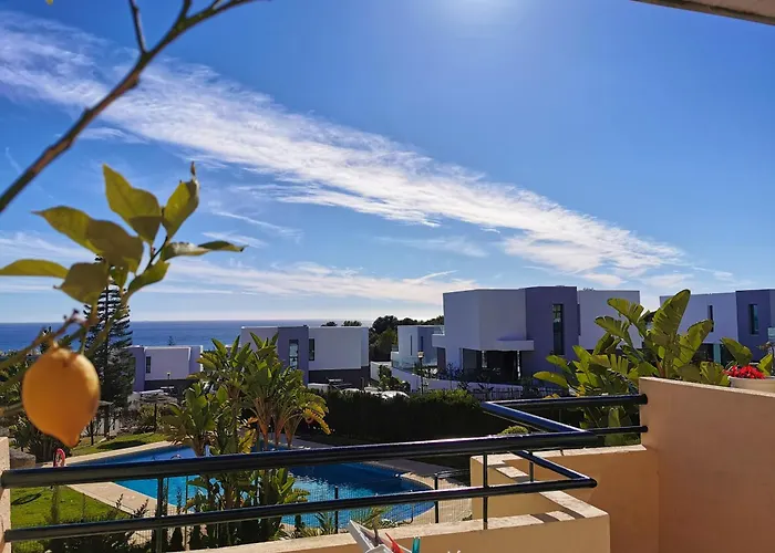 Elegant In Marbella, 80 M² With Shared Pool * Марбелья